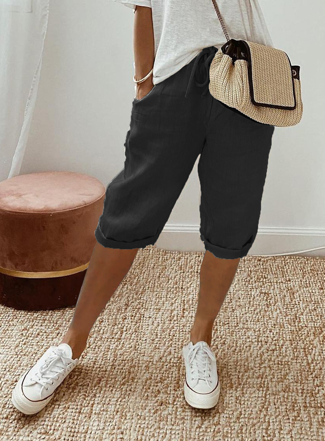 Holly linen capri in Black