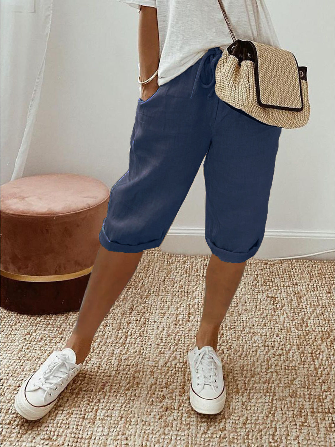 Holly linen capri in Navy