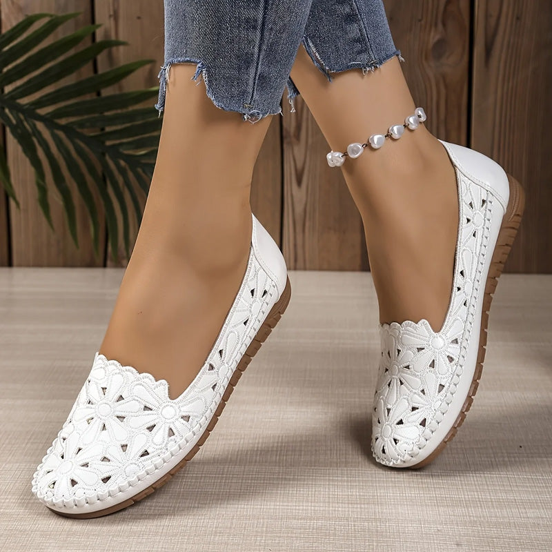 Aniwa | Floral Cut-Out Comfort Loafer