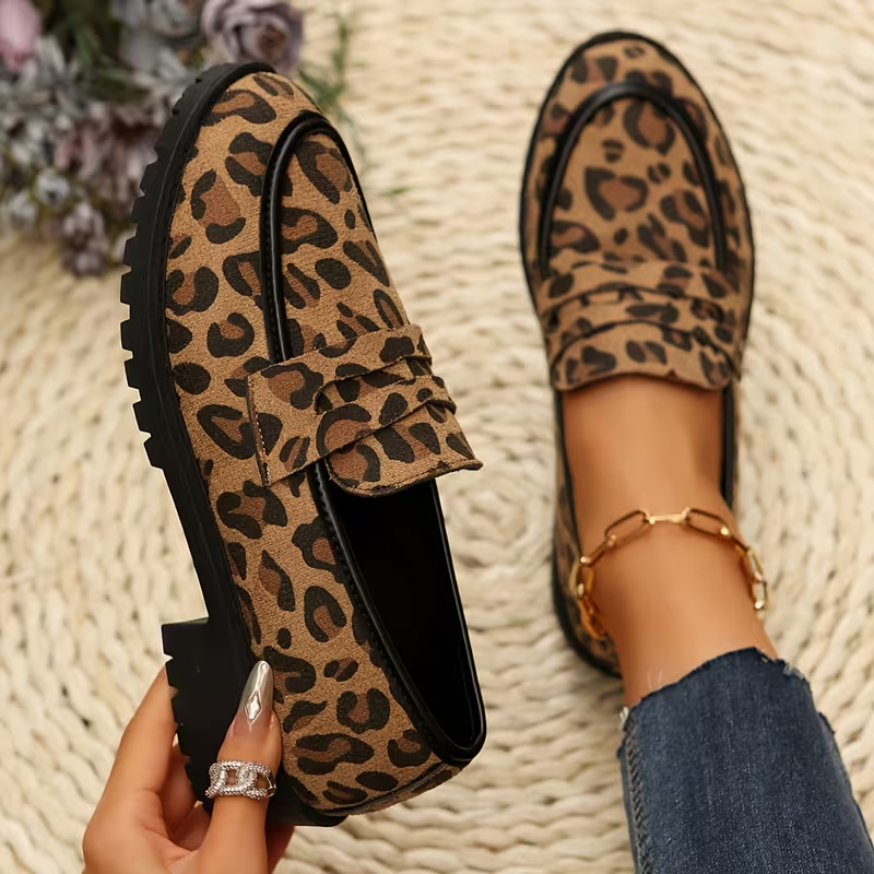 Tui leopard loafer close up on the keeper strap and trim